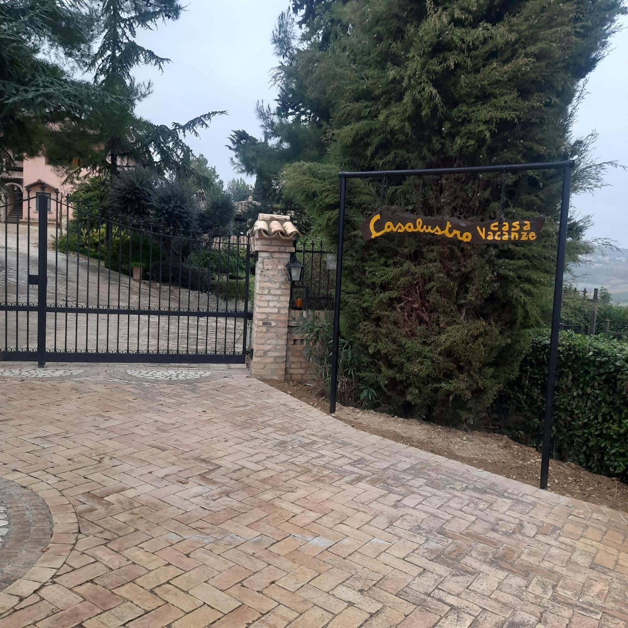 Casalustro Villa Citta Sant'Angelo Luaran gambar